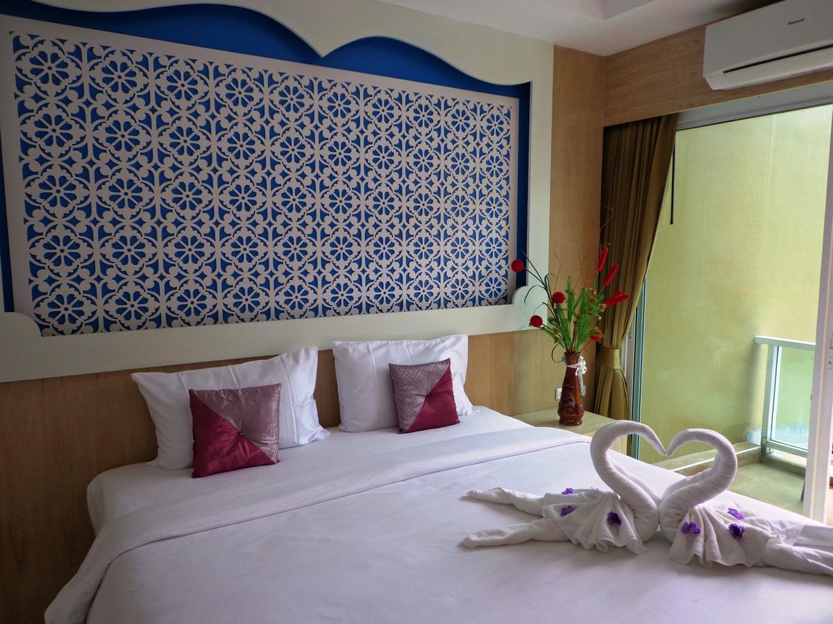 Red Sapphire Hotel Patong 외부 사진