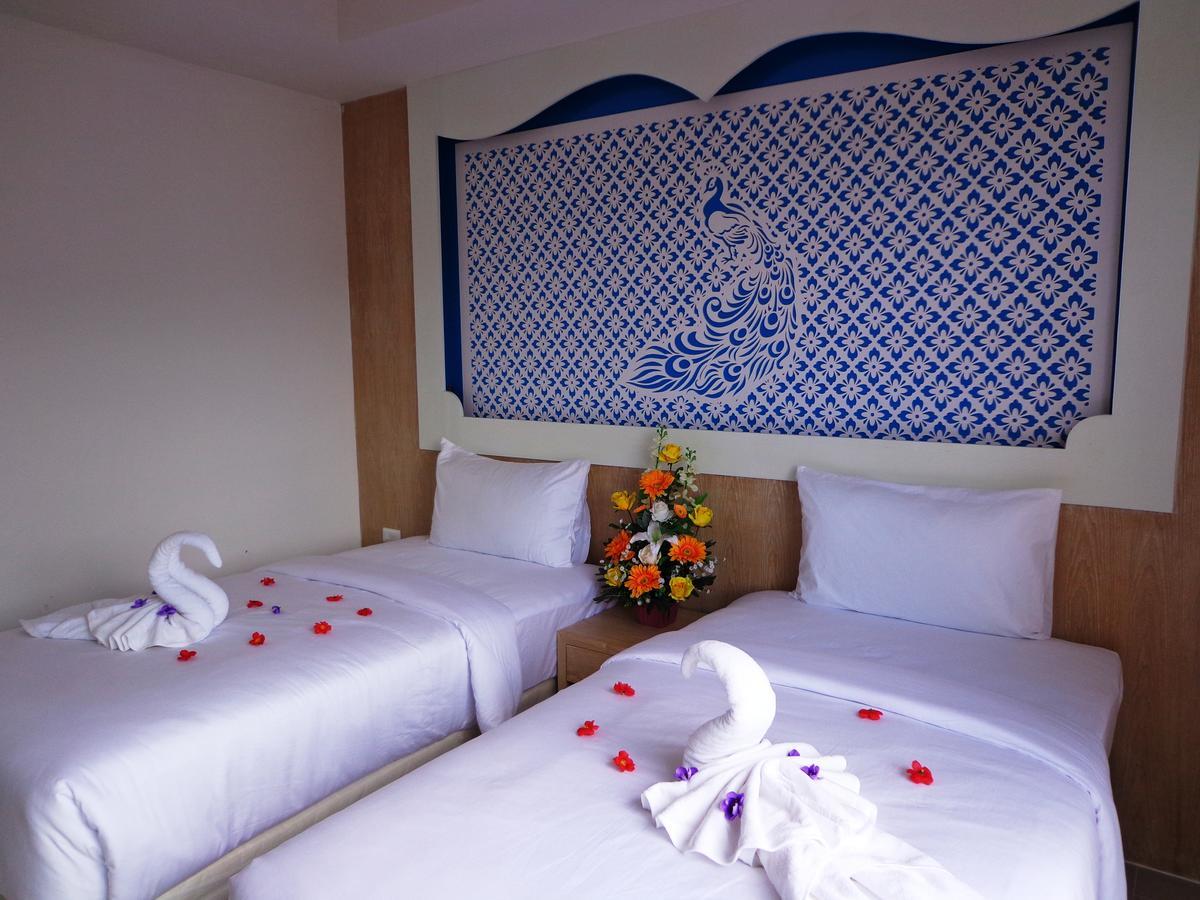 Red Sapphire Hotel Patong 외부 사진