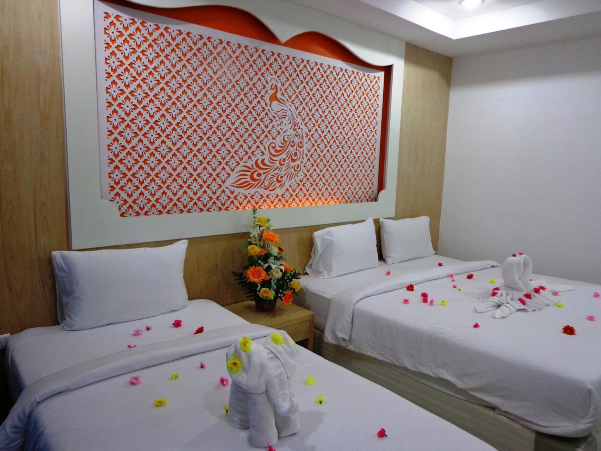 Red Sapphire Hotel Patong 외부 사진