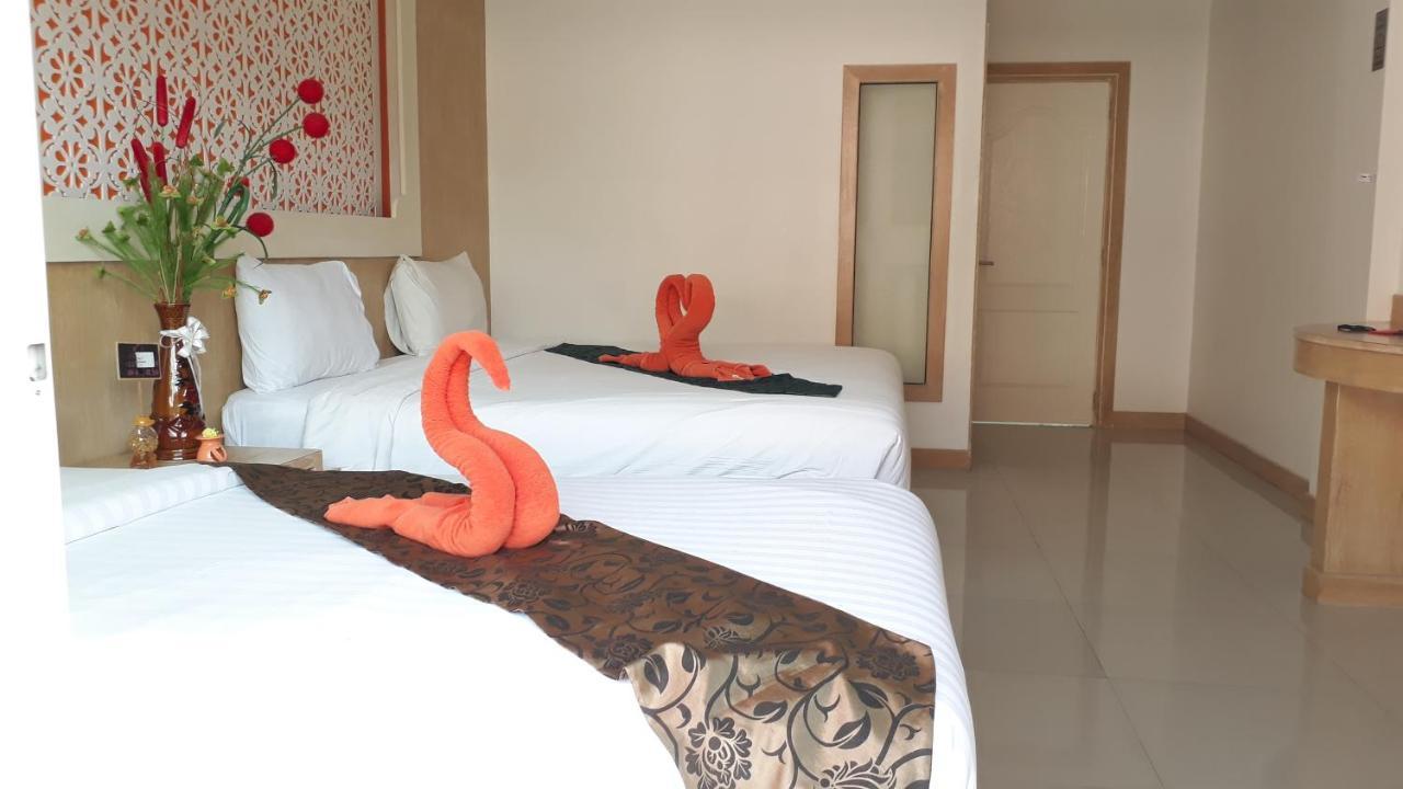 Red Sapphire Hotel Patong 외부 사진