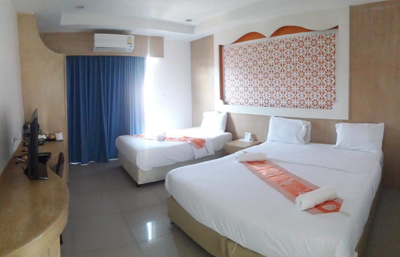 Red Sapphire Hotel Patong 외부 사진